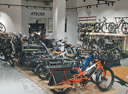 Intérieur magasin de vélos Cergy Pontoise